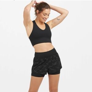 Spanx The Get Moving Camo Short In Black Camo Size M